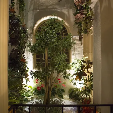 Mr Cas Taksim - Special Category Hotel 3*