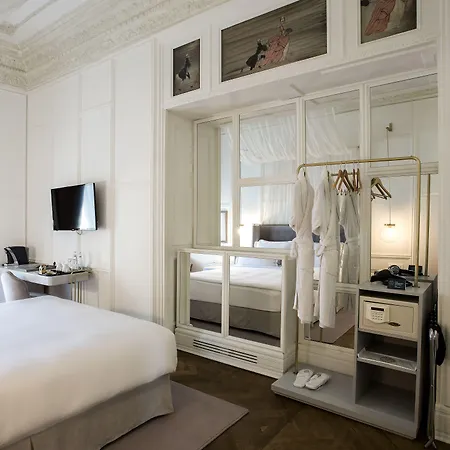 Mr Cas Taksim - Special Category 3*