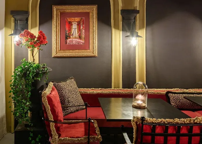 Mr Cas Taksim - Special Category מלון 3*