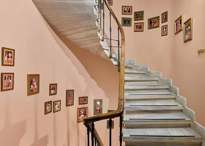 Mr Cas Taksim - Special Category 3* איסטמבול