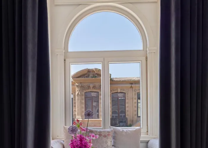 Mr Cas Taksim - Special Category איסטמבול